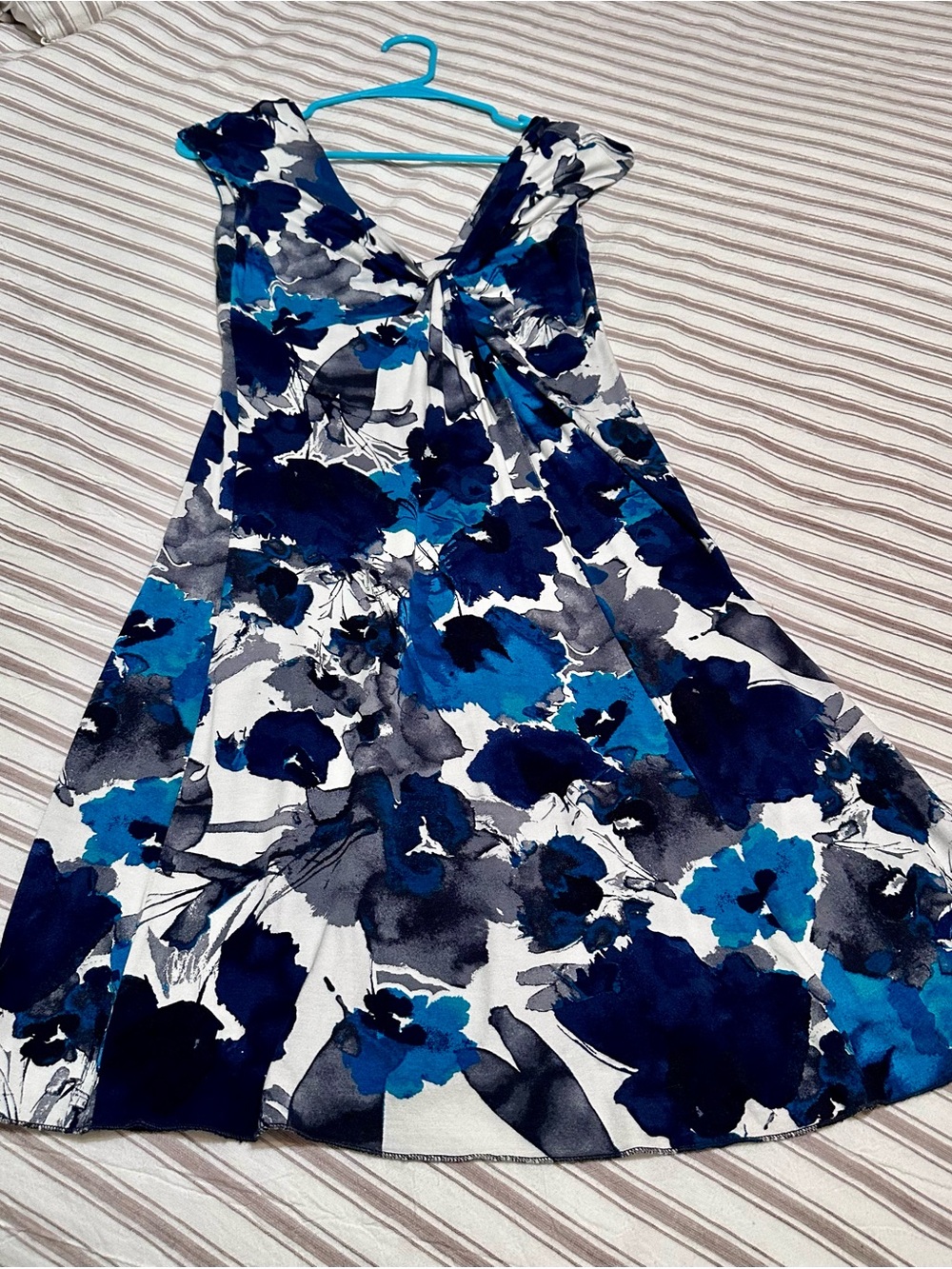 Express Blue and White Floral Midi Dress